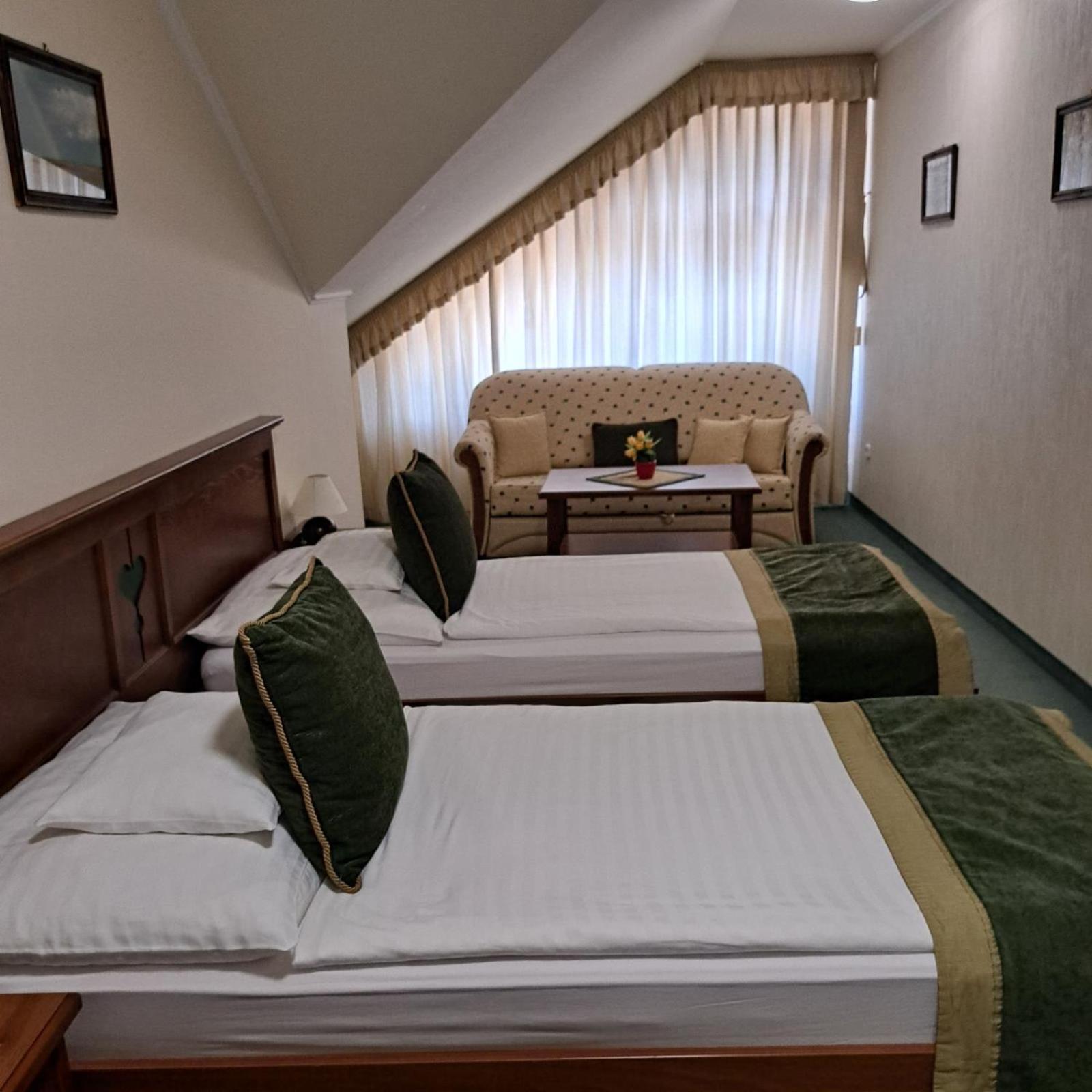 Kigyosi Csarda & Panzio Bed and Breakfast Fulopszallas Exteriör bild